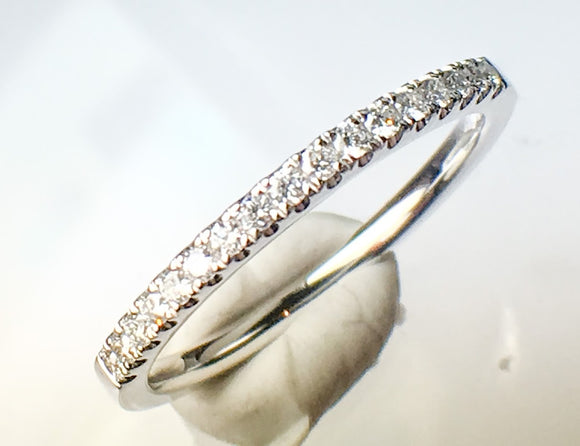 18K White Gold Diamond Ring