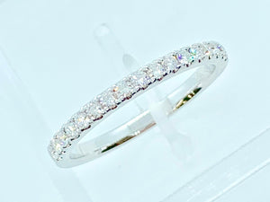 18K White Gold Diamond Ring