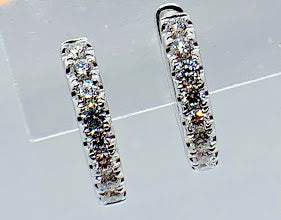 18K White Gold Diamond Earring