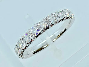 18K White Gold Diamond Ring