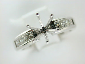 18K White Gold Diamond Mounting