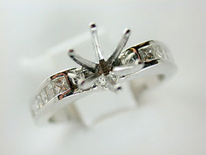 18K White Gold Diamond Mounting