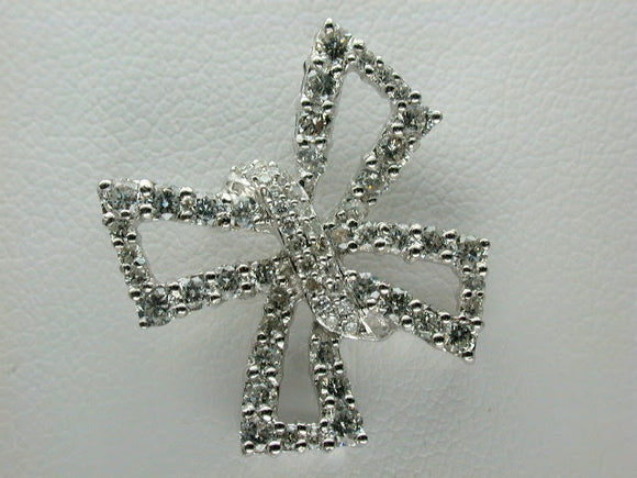 18K White Gold Diamond Pendant