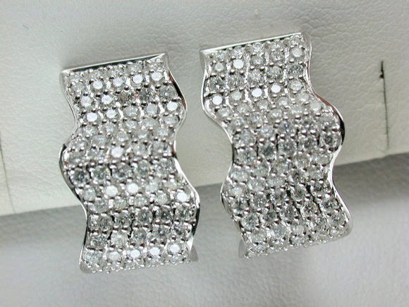 18K White Gold Diamond Earrning